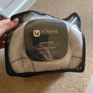 4 moms newborn insert
